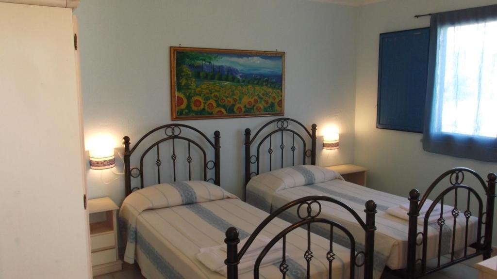 Hotel Baia Cea 바리사르도 객실 사진