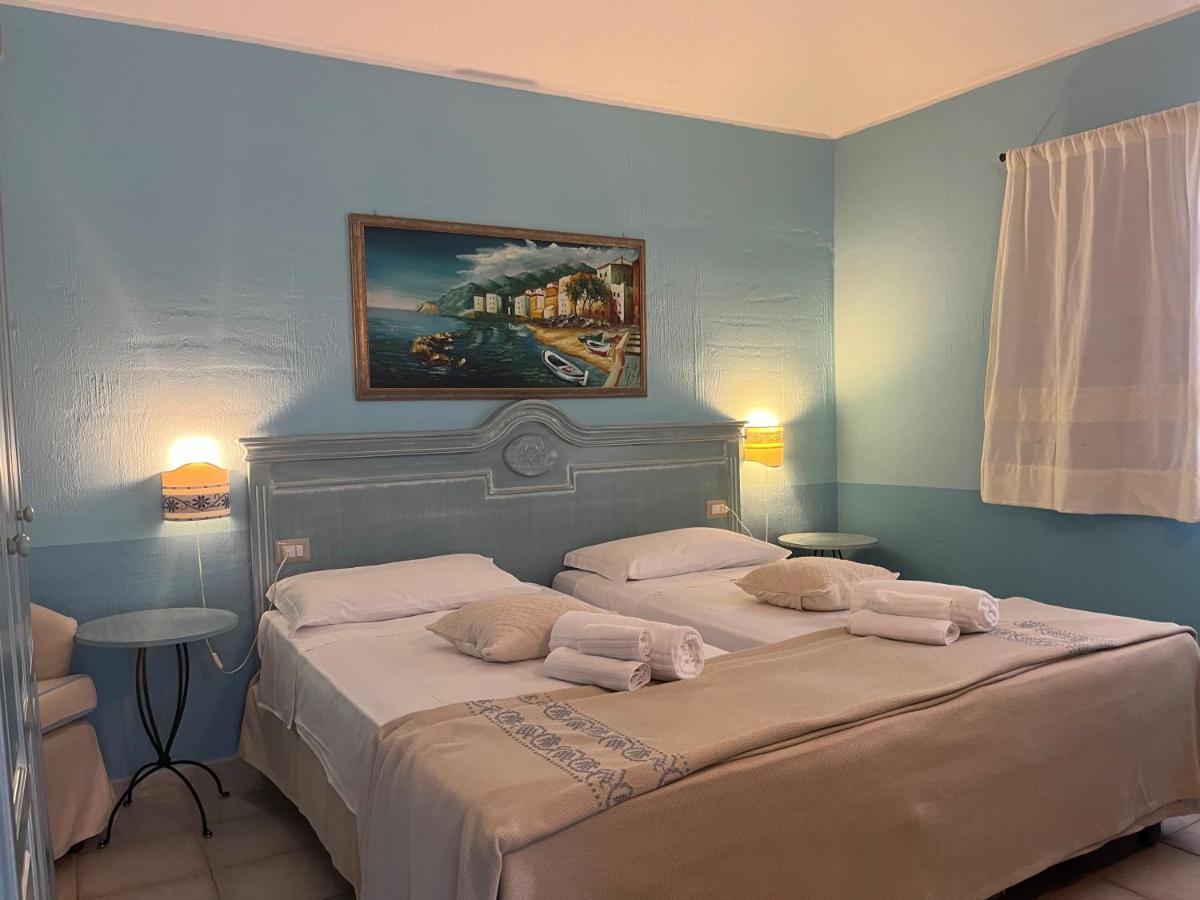 Hotel Baia Cea 바리사르도 외부 사진