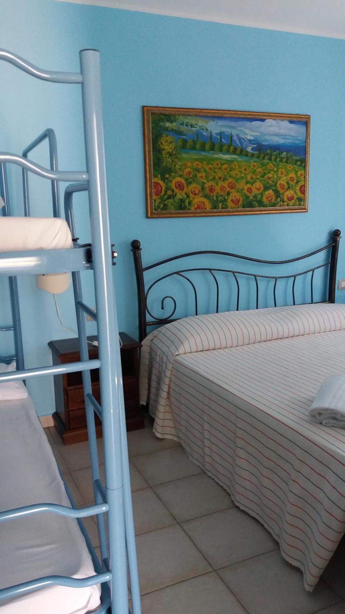 Hotel Baia Cea 바리사르도 외부 사진