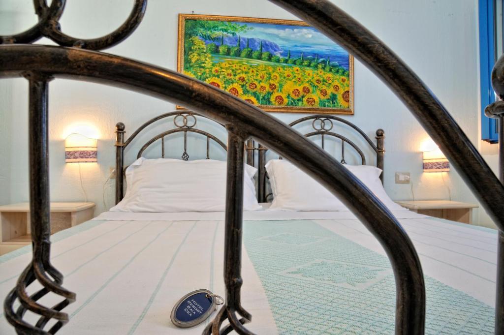 Hotel Baia Cea 바리사르도 객실 사진