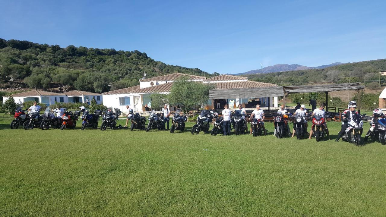 Hotel Baia Cea 바리사르도 외부 사진